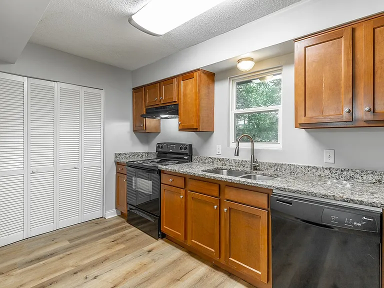 6874 Beulah Dr — Photo 11