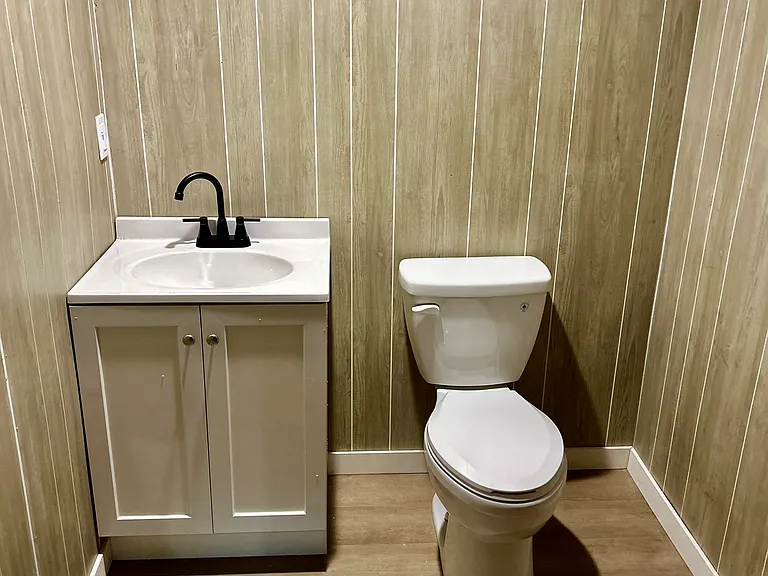2315 N Claremont Dr — Photo 19