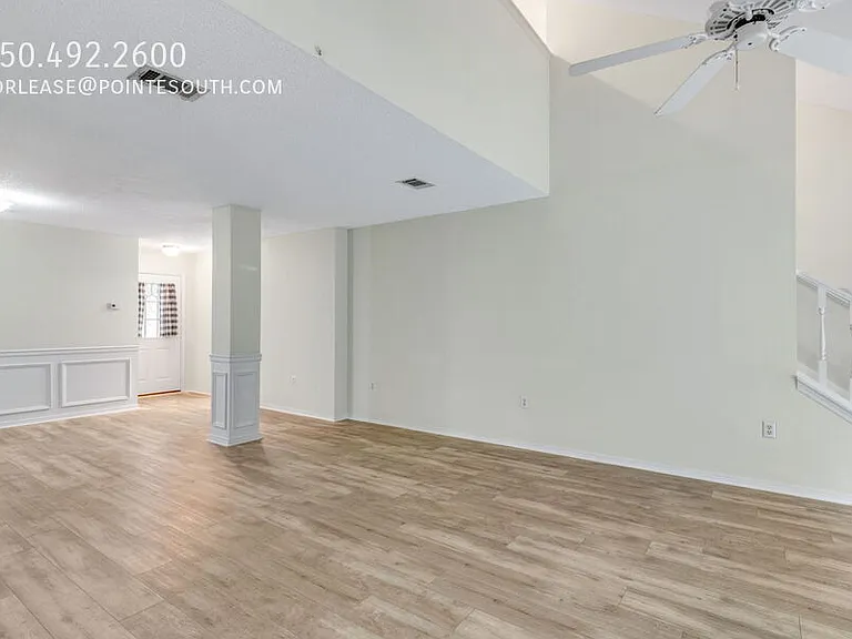 917 Claeven Cir — Photo 2