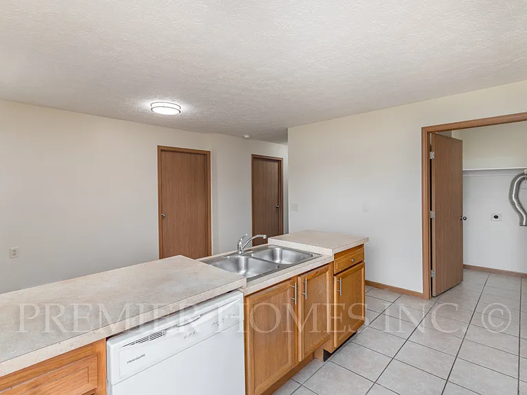 811 Serenity Ln #811 — Photo 13