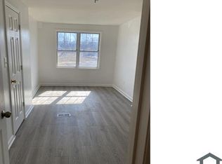 1268 S Merrimac Rd, Camden, NJ 08104