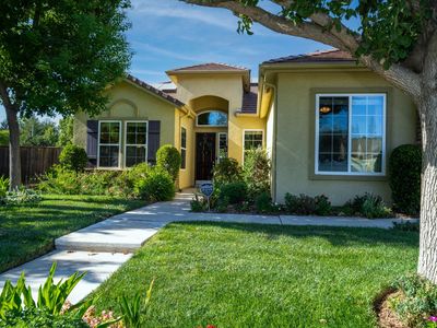 6390 W Los Altos Ave, Fresno, CA, 93722