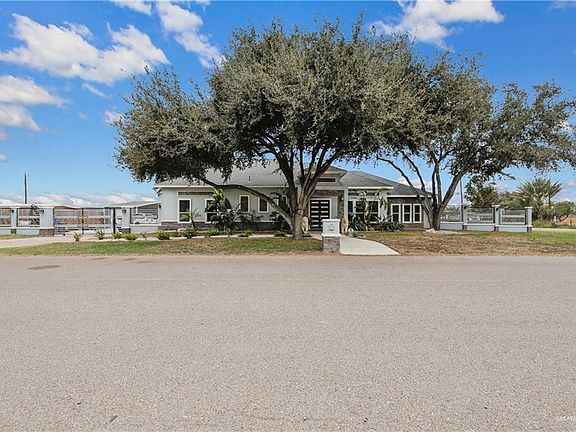2nd image of 8404 Bougainvillea Dr