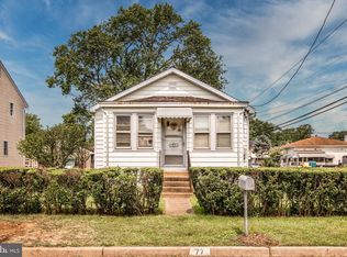 77 Atkins Ave, Hamilton, NJ 08610