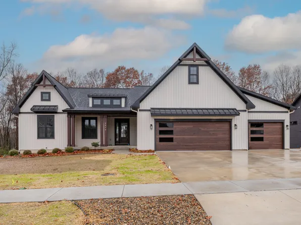 9790 Windflower Ln, Portage, MI 49024