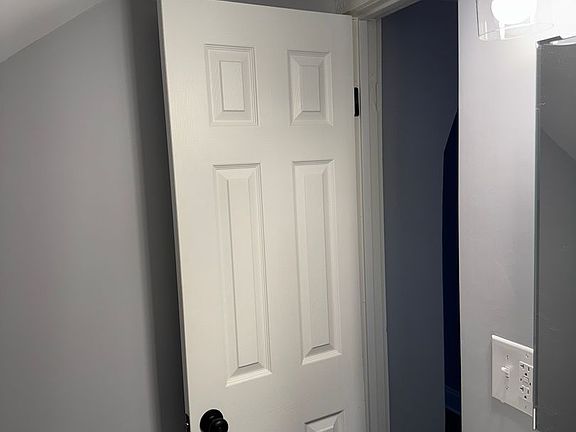 5th image of 506 E 25th St Floor 2