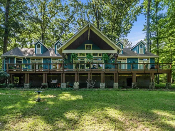 134 Riverpark Dr, Malvern, AR 72104