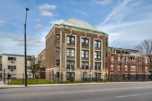 156 N Central Ave #405 Photo 1