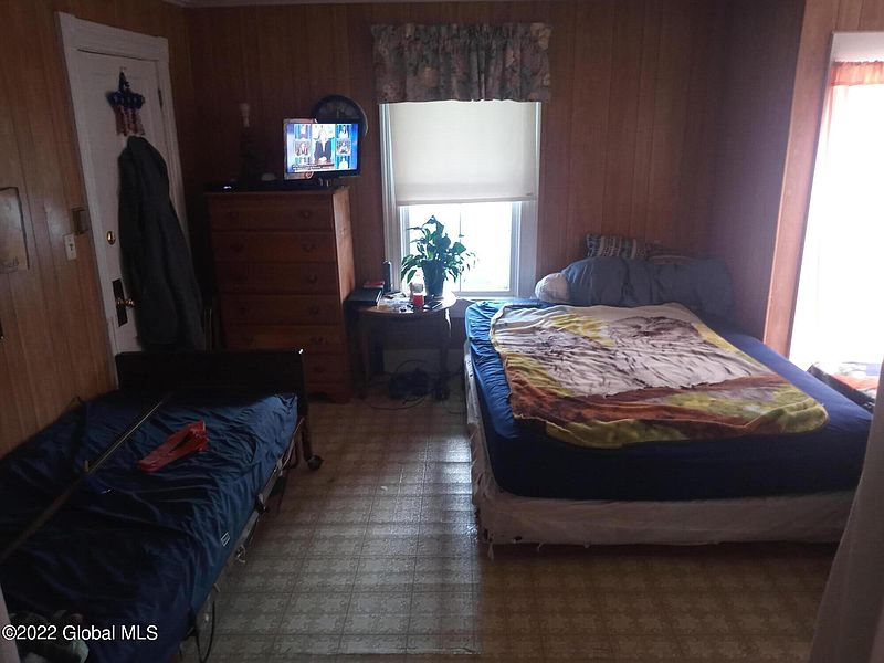 5th image of 11 Franklin Avenue