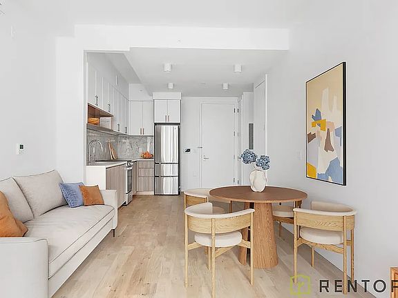 3rd image of 2-24 26th Ave #311