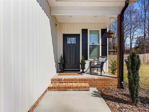 2nd image of 1347 Griffin Mill Rd