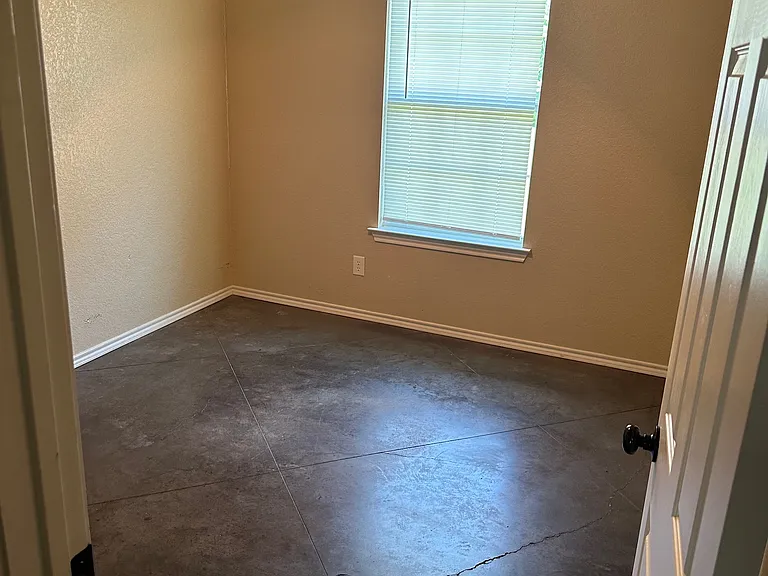 502D S Cleburne Whitney Rd — Photo 12
