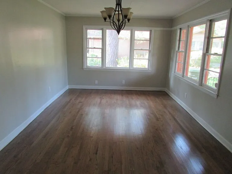 613 S Lafayette Dr — Photo 2