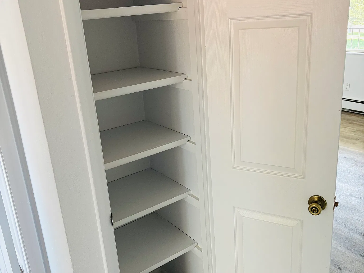 2 bed, 750 sqft, $800 — Photo 3