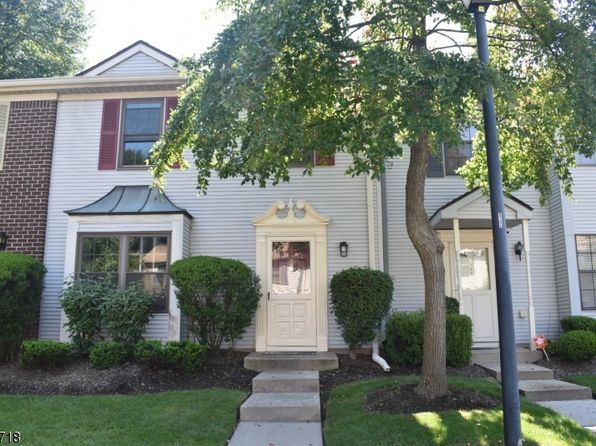 7 Kirby Ln