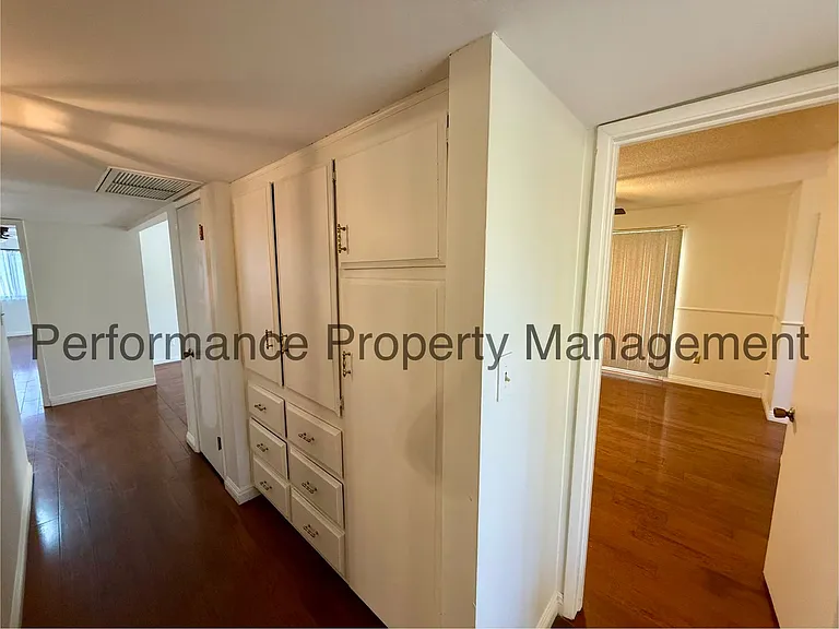2508 Prestwick Ct — Photo 7