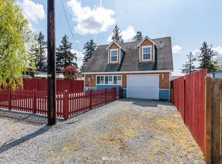 13915 Holly Ln, Mount Vernon, WA 98273