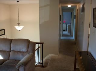 637 Brushwood Ln, Greenwood, IN 46142