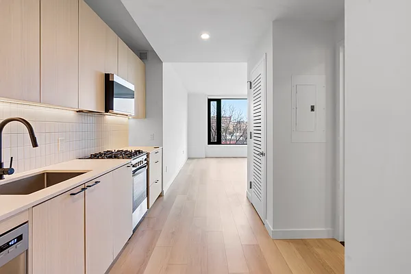 Rented by Living New York | media 36