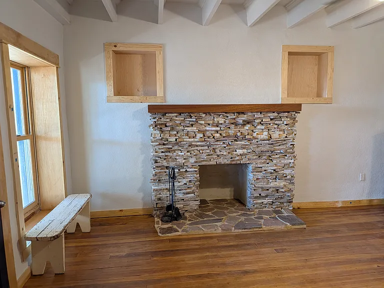 2500 Thompson Rd NW — Photo 8