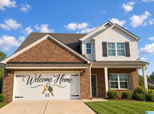 1104 Merion Dr, Calera, AL 35040