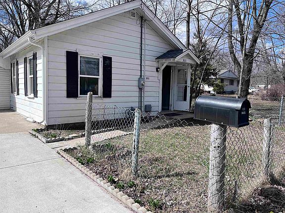 3rd image of 3011 Saner Ave