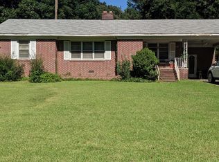 111 Cherokee Dr, Greenwood, SC 29646