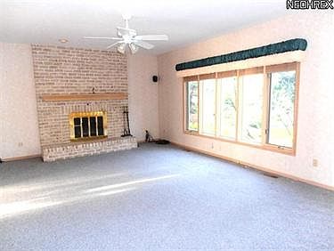4th image of 633 Clinton Ln