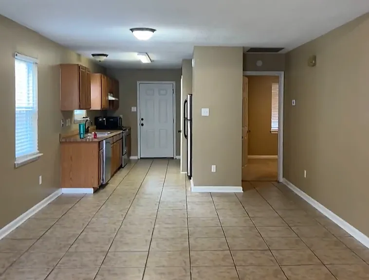 122 Gena Marie Dr — Photo 3