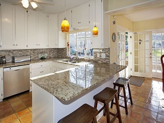 4th image of 234 Harrison Ave