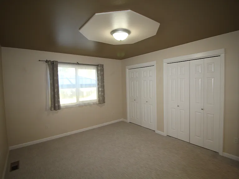 507 Roundhouse Dr — Photo 9