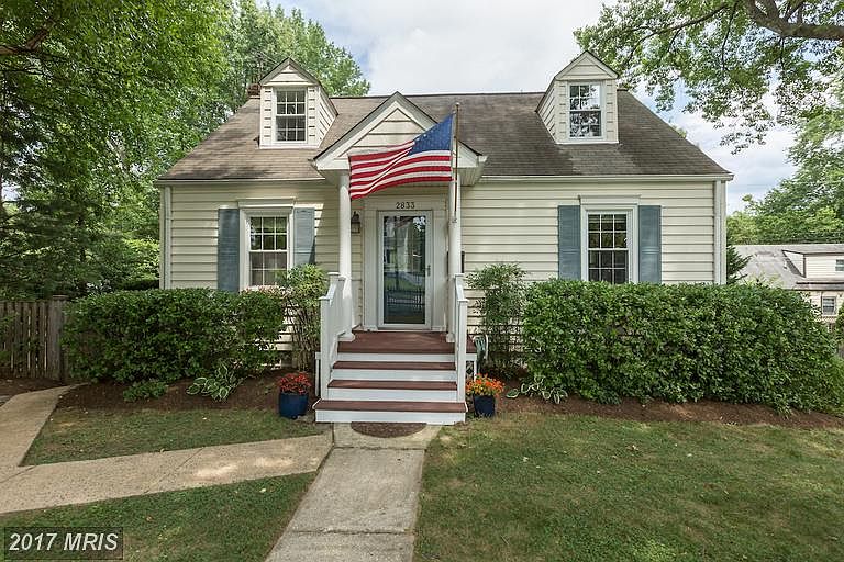 1st image of 2833 Winchester Way