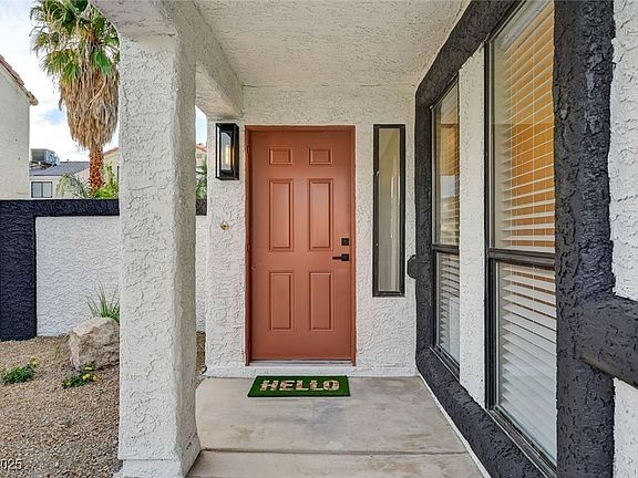 3rd image of 3948 Cobble Creek Ct