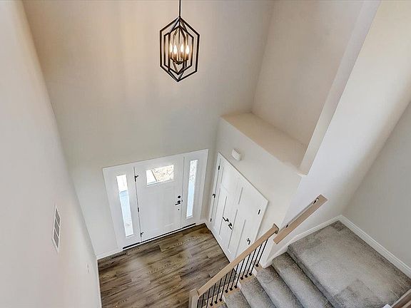 3rd image of 6566 Norski Ct