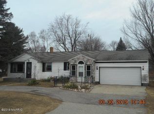 6230 W Bryant Rd, Ludington, MI 49431