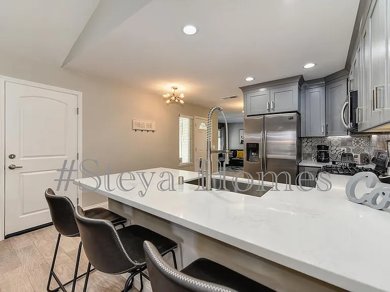 7101 Stanford Oak Dr — Photo 5