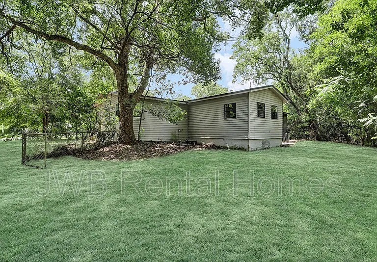 4705 Portsmouth Ave — Photo 16