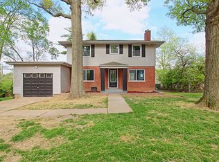 12 Cedarbrook Ln, Saint Louis, MO 63122
