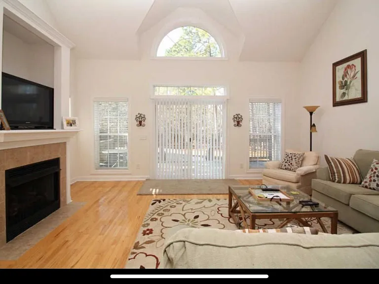 110 Smathers Dr — Photo 3