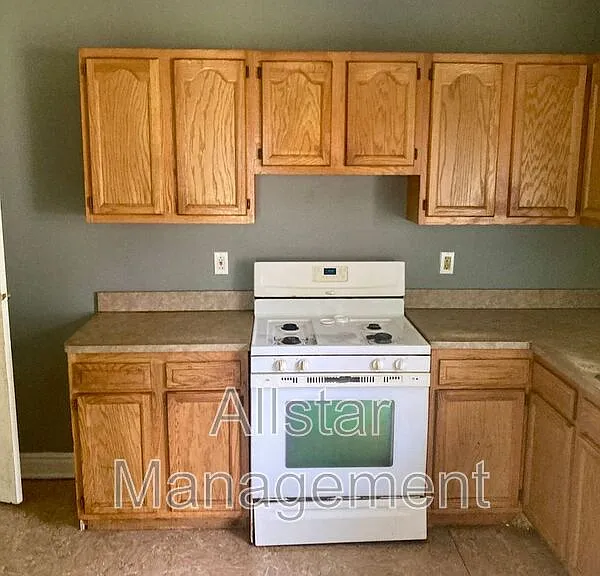 14221 Darley Ave — Photo 7