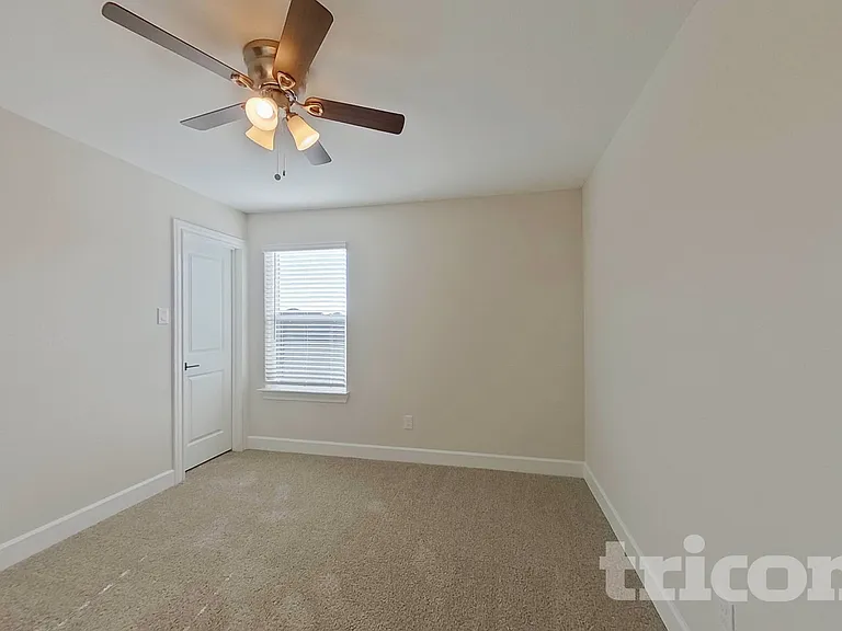 1210 Dye Blvd — Photo 9