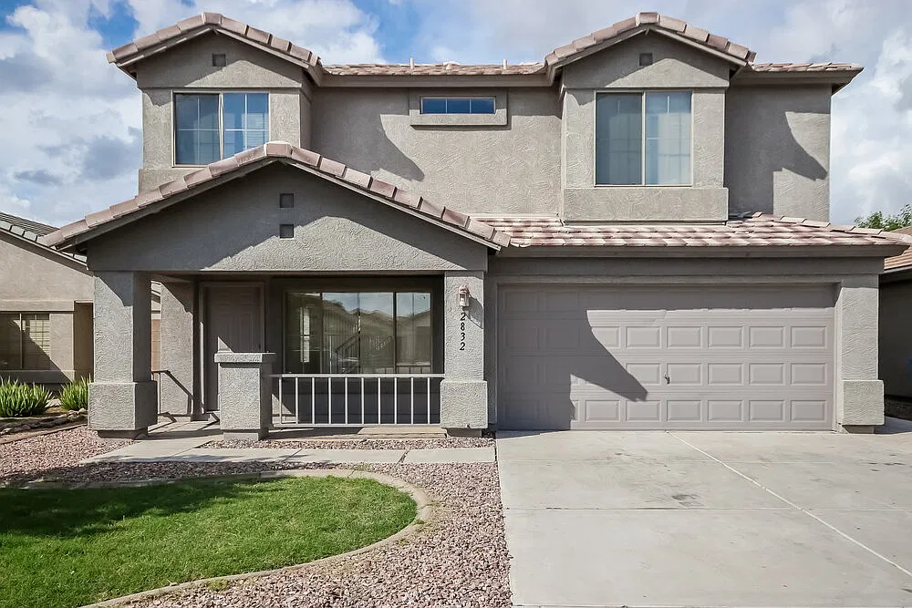3 bed, 2.5 bath, 1744 sqft, $2,145 — Photo 1