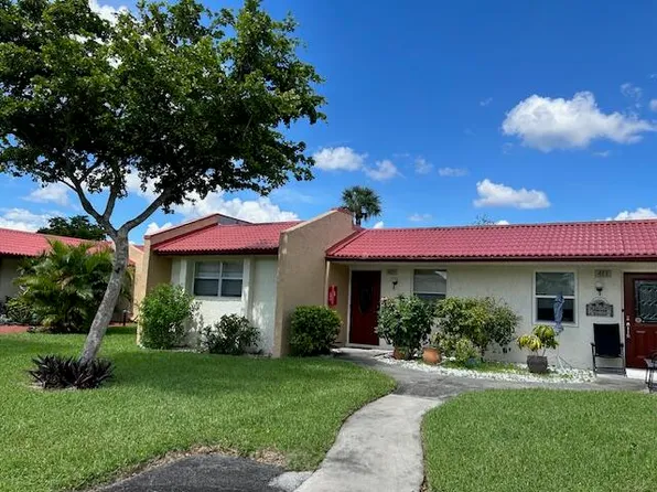 409 Lake Helen Drive, West Palm Beach, FL 33411