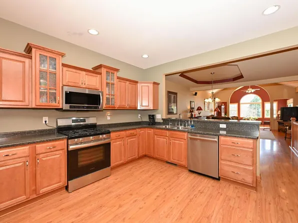 635 Darcy LANE #24, Whitewater, WI 53190