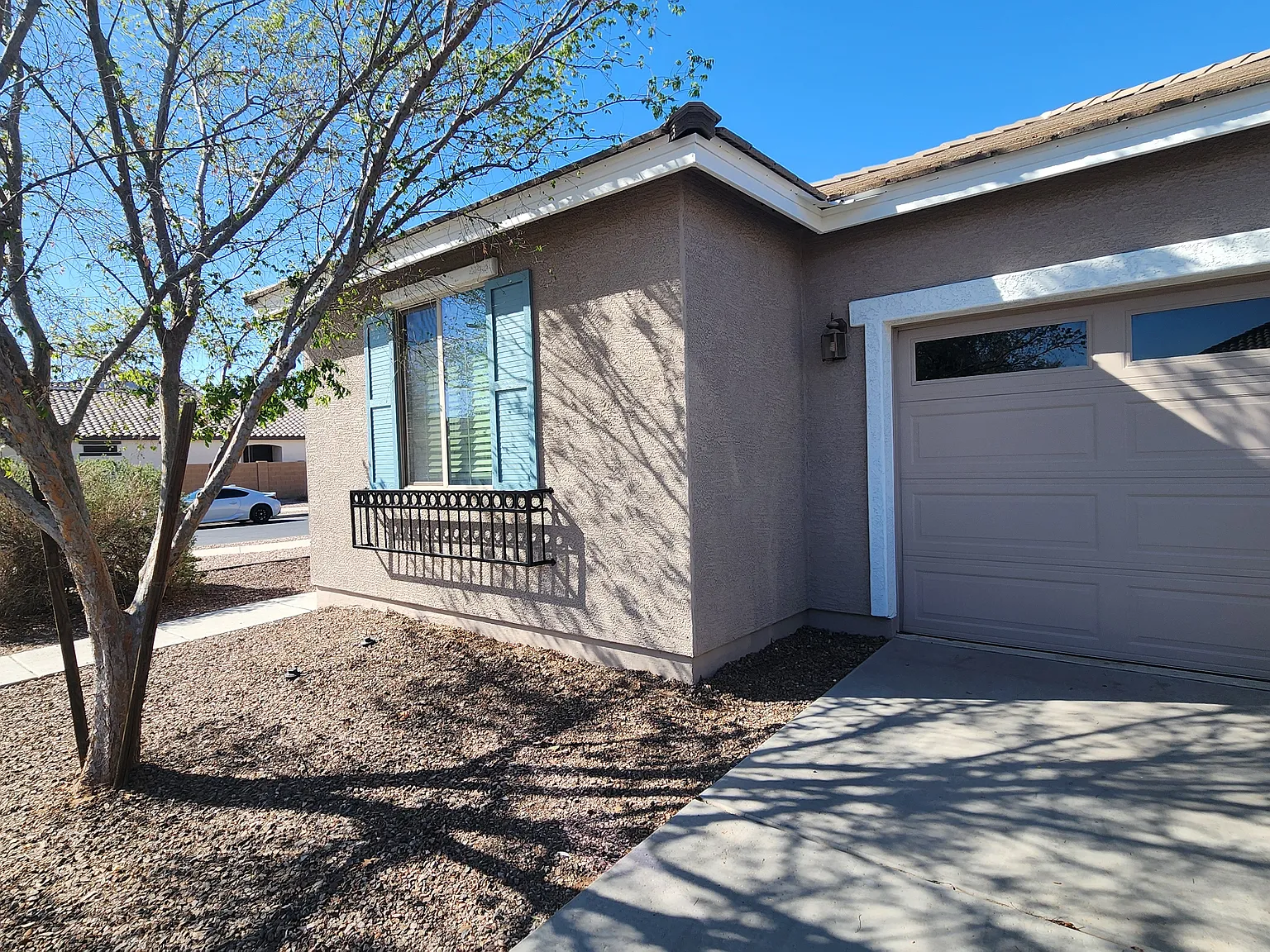 21070 E Pecan Ln — Photo 2