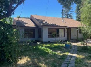 408 Briceland Rd, Redway, CA 95560