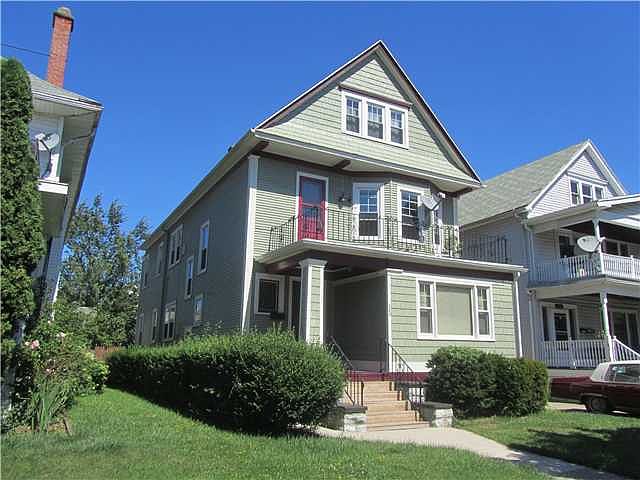 1st image of 289 Bedford Ave