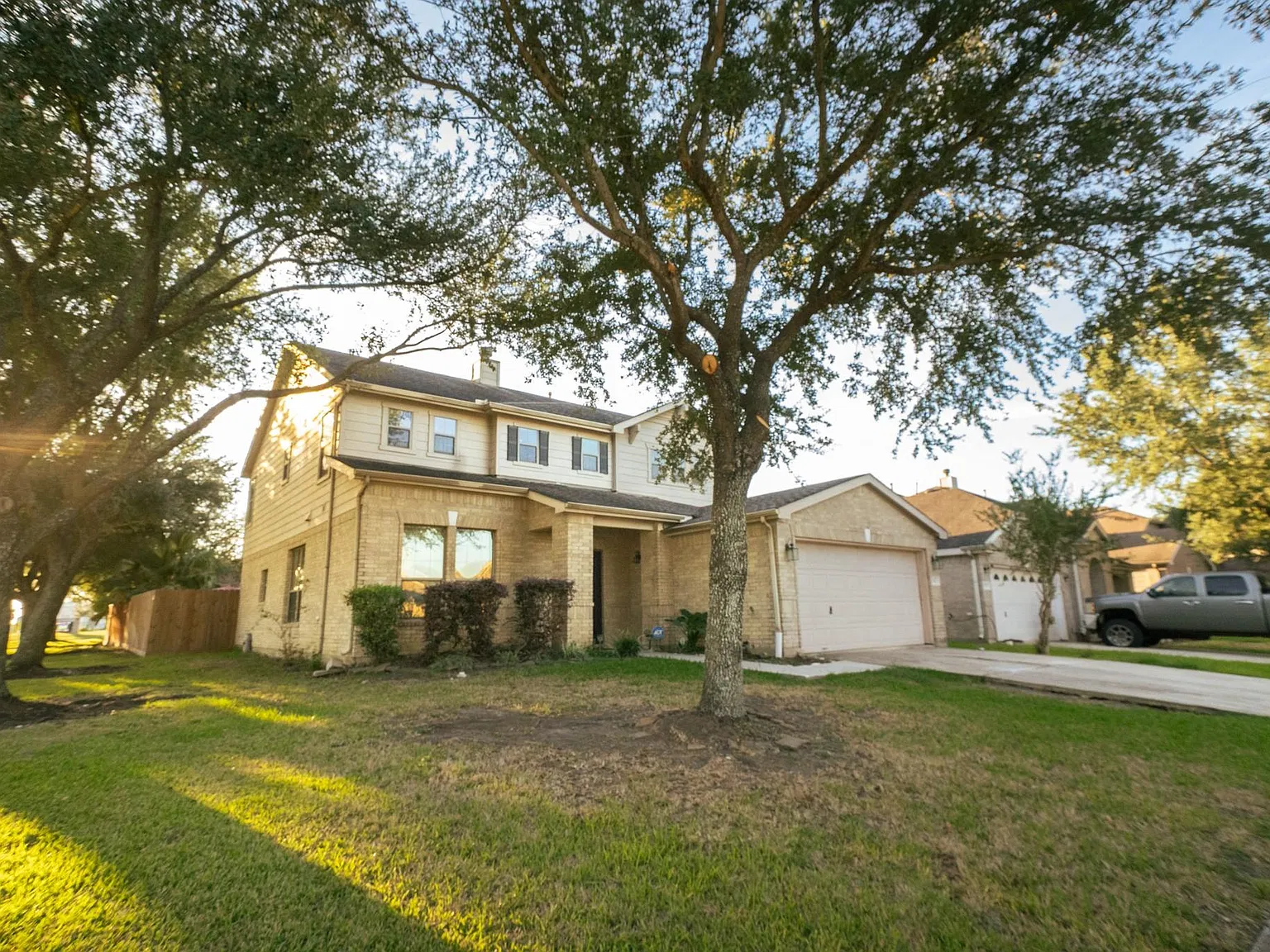4 bed, 3.5 bath, 2980 sqft, $2,500 — Photo 2