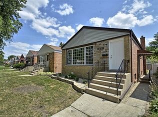 12523 S Honore St, Calumet Park, IL