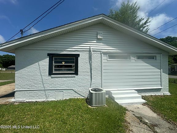 3rd image of 8107 Alabama Ave